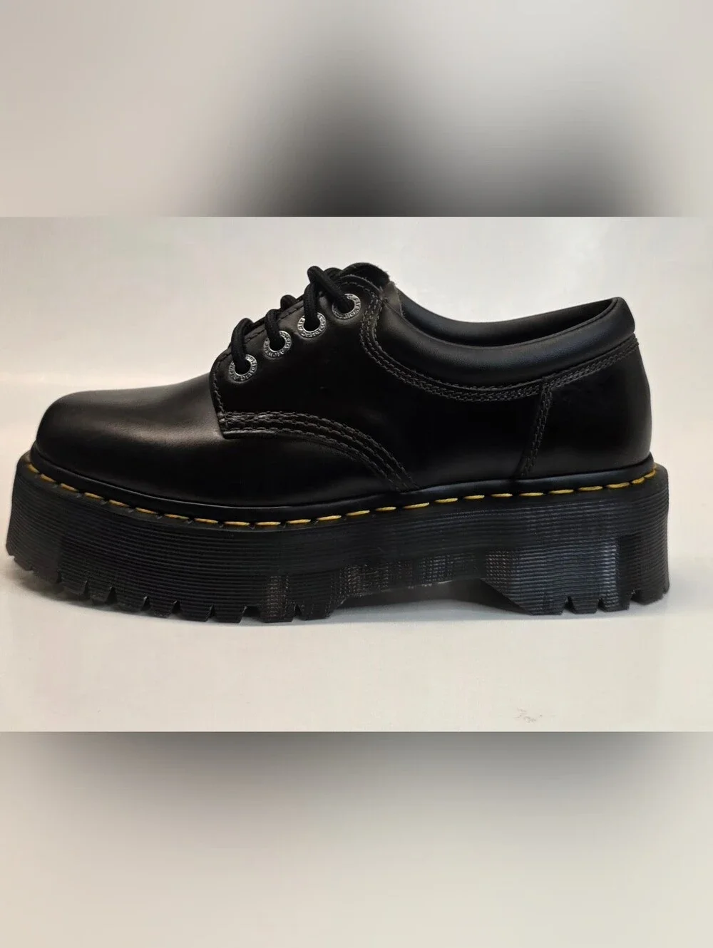 New Dr. Martens 8053 Quad Smooth Leather Platform Shoes in Black Women's Size 8